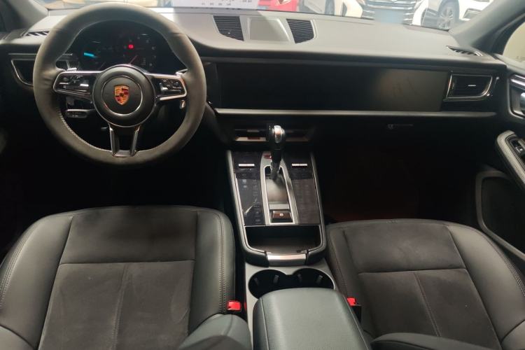 Used Porsche Macan 2017 Macan 2.0T Interior 5