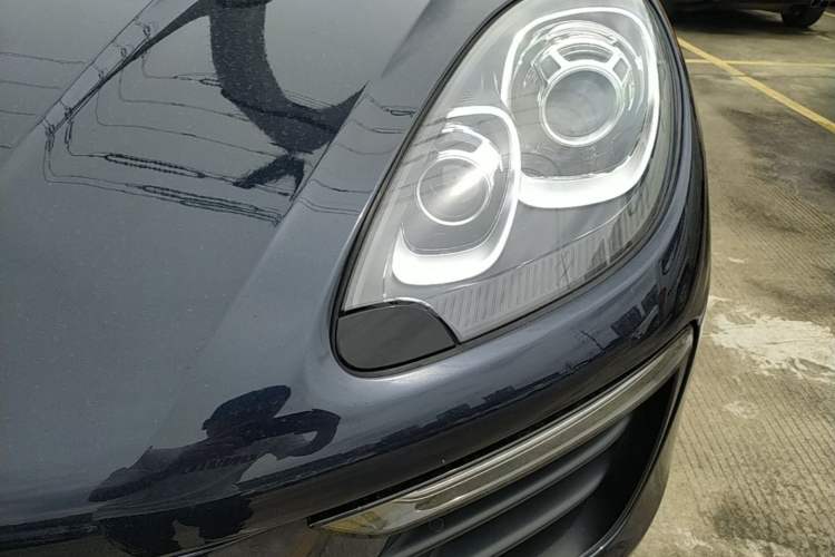 Used Porsche Macan 2017 Macan 2.0T Left Front Headlight