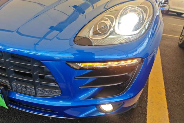 Used Porsche Macan 2017 Macan 2.0T Left Front Headlight
