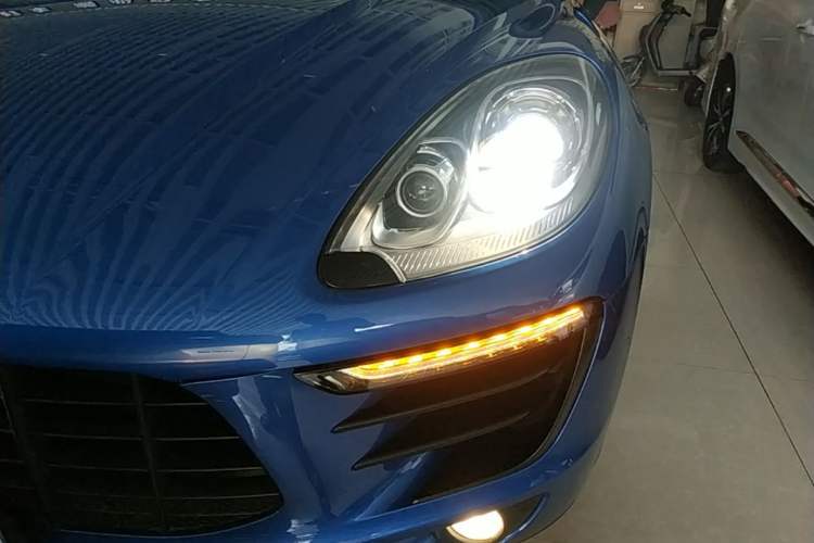 Used Porsche Macan 2017 Macan 2.0T Left Front Headlight