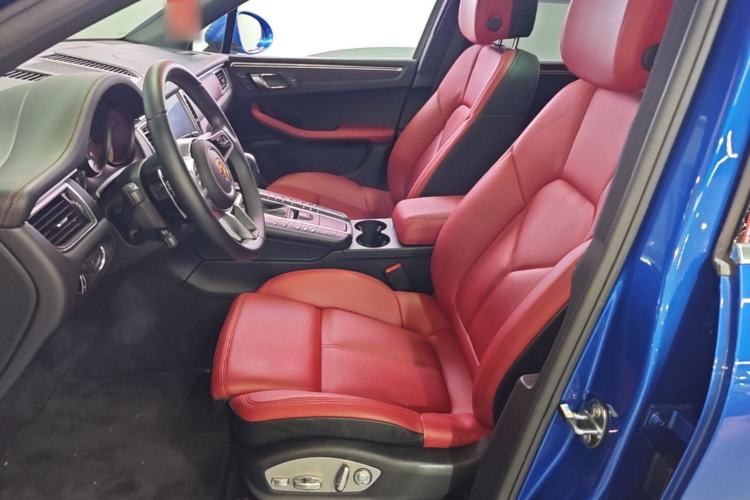 Used Porsche Macan 2017 Macan 2.0T Left Front Seat