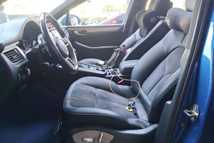 Used Porsche Macan 2017 Macan 2.0T Left Front Seat