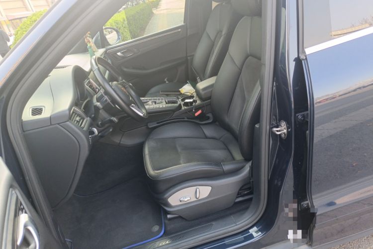 Used Porsche Macan 2017 Macan 2.0T Left Front Seat