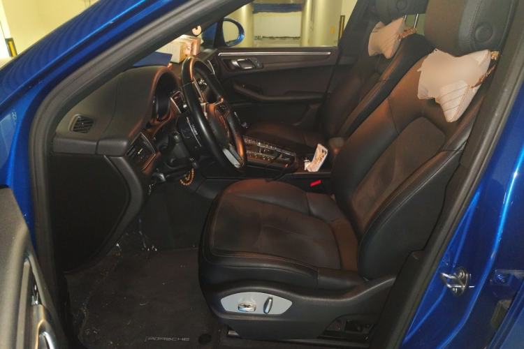 Used Porsche Macan 2017 Macan 2.0T Left Front Seat