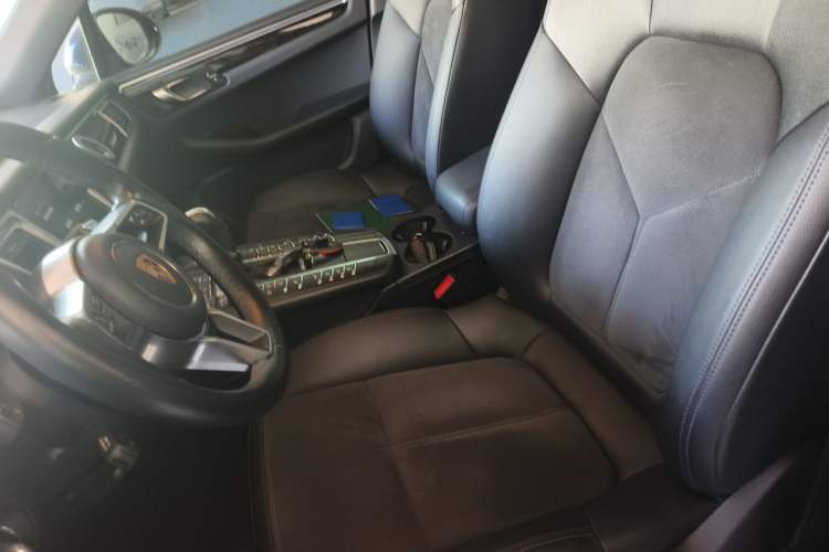 Used Porsche Macan 2017 Macan S 3.0T Left Front Seat