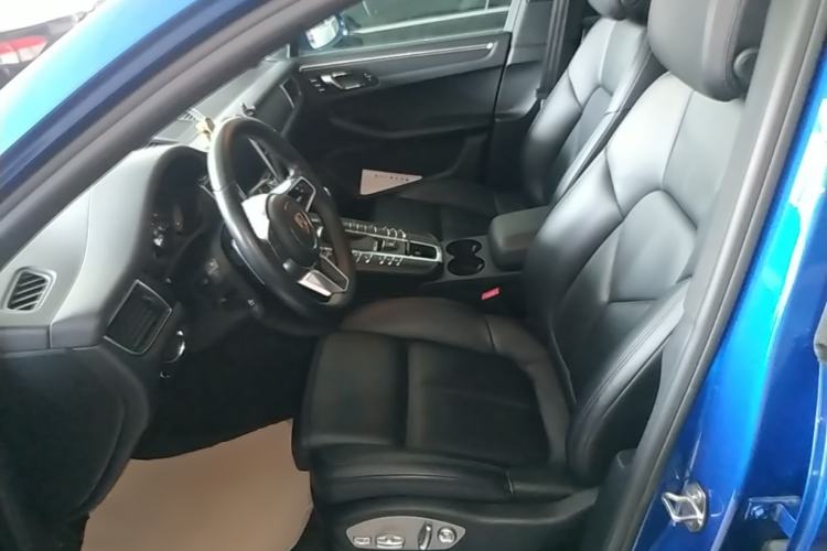 Used Porsche Macan 2017 Macan 2.0T Left Front Seat