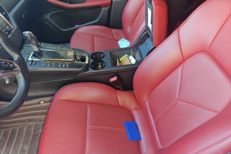 Used Porsche Macan 2017 Macan 2.0T Left Front Seat