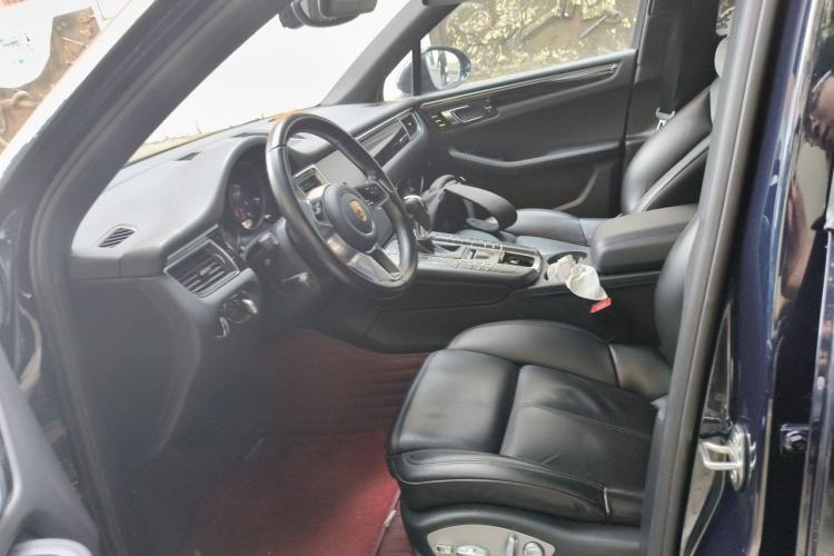 Used Porsche Macan 2017 Macan 2.0T Left Front Seat