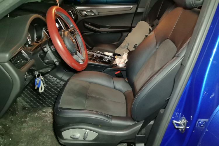 Used Porsche Macan 2017 Macan 2.0T Left Front Seat