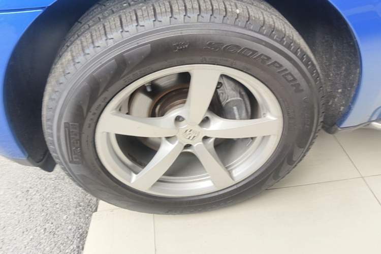 Used Porsche Macan 2017 Macan 2.0T Left Front Wheel Hub