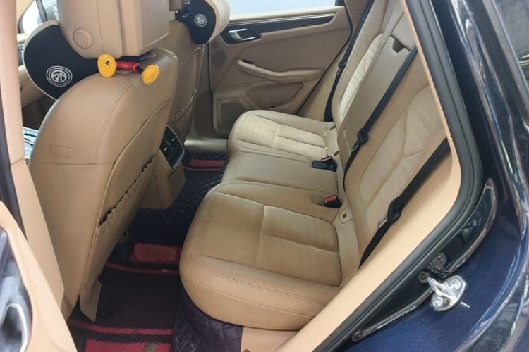 Used Porsche Macan 2017 Macan 2.0T Left Rear Seat