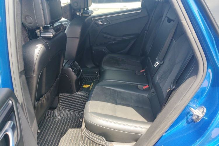 Used Porsche Macan 2017 Macan 2.0T Left Rear Seat