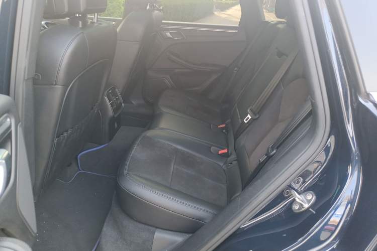 Used Porsche Macan 2017 Macan 2.0T Left Rear Seat