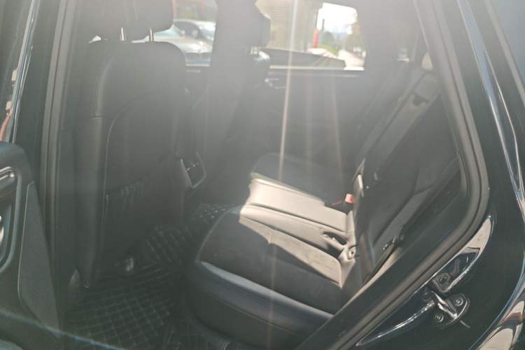 Used Porsche Macan 2017 Macan 2.0T Left Rear Seat