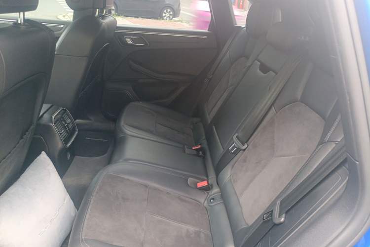 Used Porsche Macan 2017 Macan 2.0T Left Rear Seat