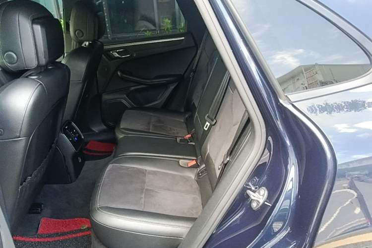 Used Porsche Macan 2017 Macan 2.0T Left Rear Seat