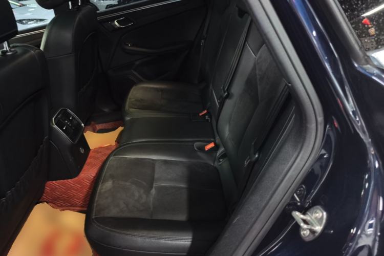 Used Porsche Macan 2017 Macan 2.0T Left Rear Seat