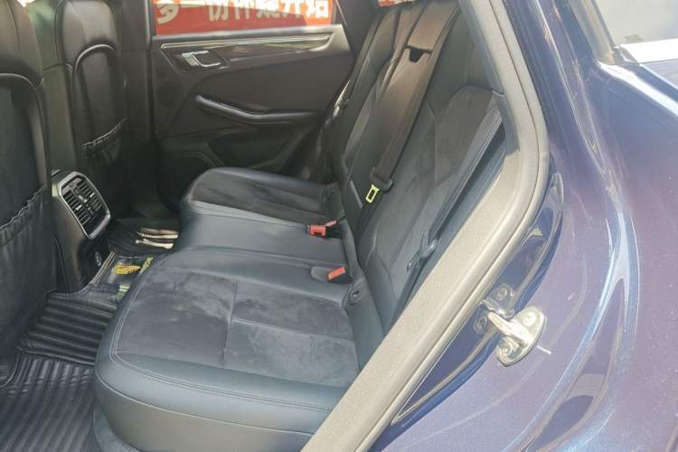 Used Porsche Macan 2017 Macan 2.0T Left Rear Seat