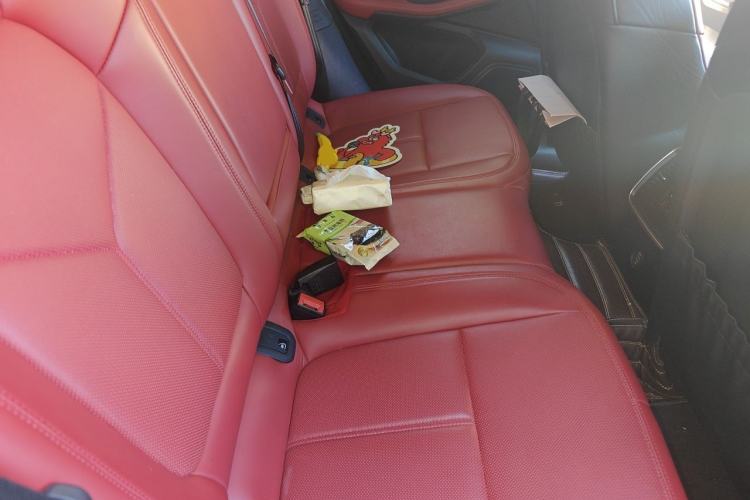 Used Porsche Macan 2017 Macan 2.0T Left Rear Seat