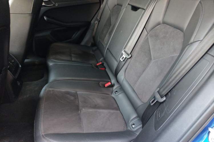 Used Porsche Macan 2017 Macan 2.0T Left Rear Seat