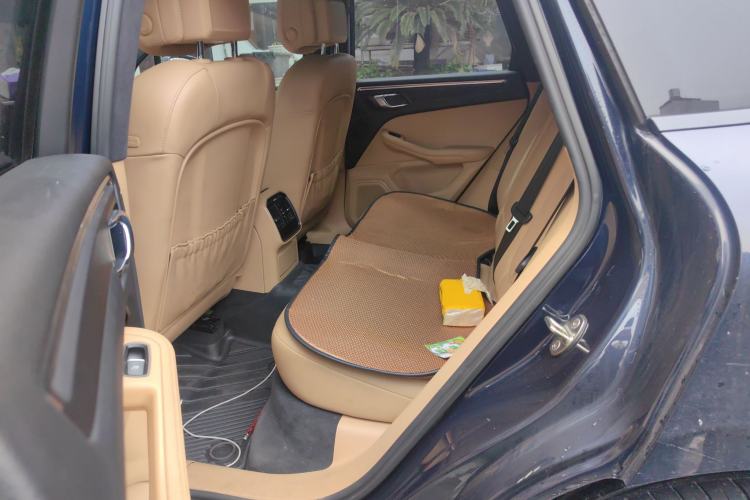 Used Porsche Macan 2017 Macan 2.0T Left Rear Seat