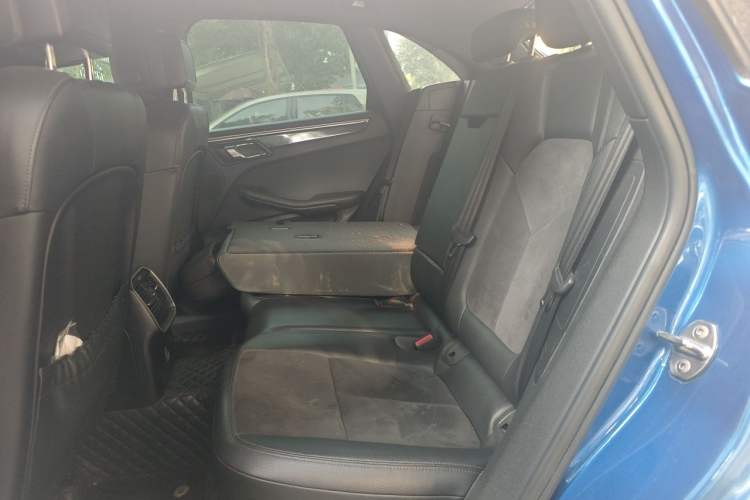 Used Porsche Macan 2017 Macan 2.0T Left Rear Seat