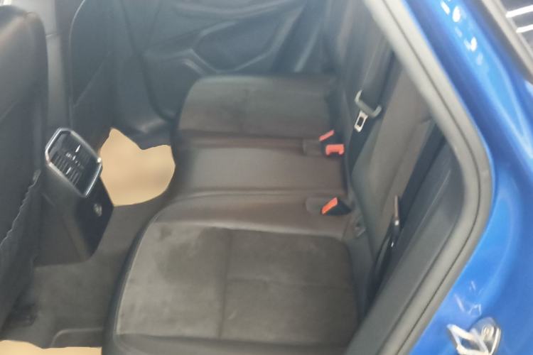 Used Porsche Macan 2017 Macan 2.0T Left Rear Seat