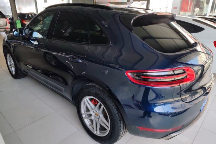 Used Porsche Macan 2017 Macan 2.0T Left Side
