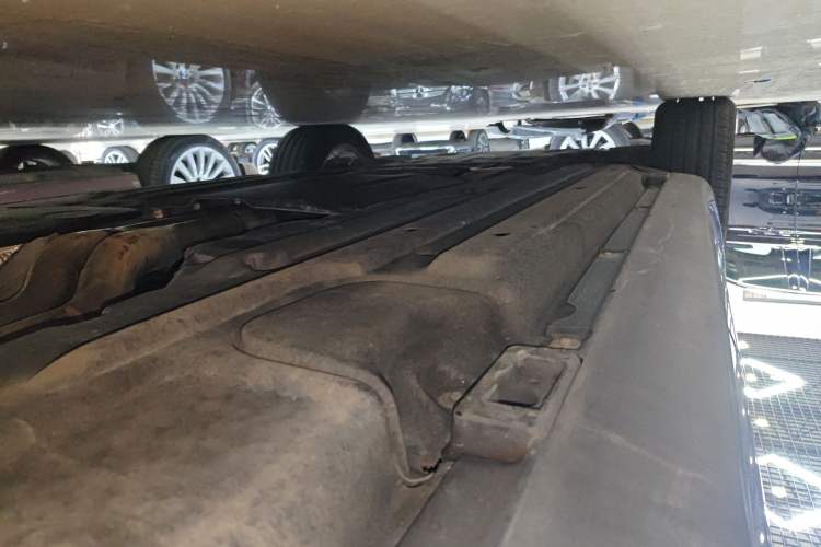 Used Porsche Macan 2017 Macan S 3.0T Left Side Sill