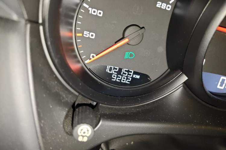 Used Porsche Macan 2017 Macan 2.0T Odometer Close Up