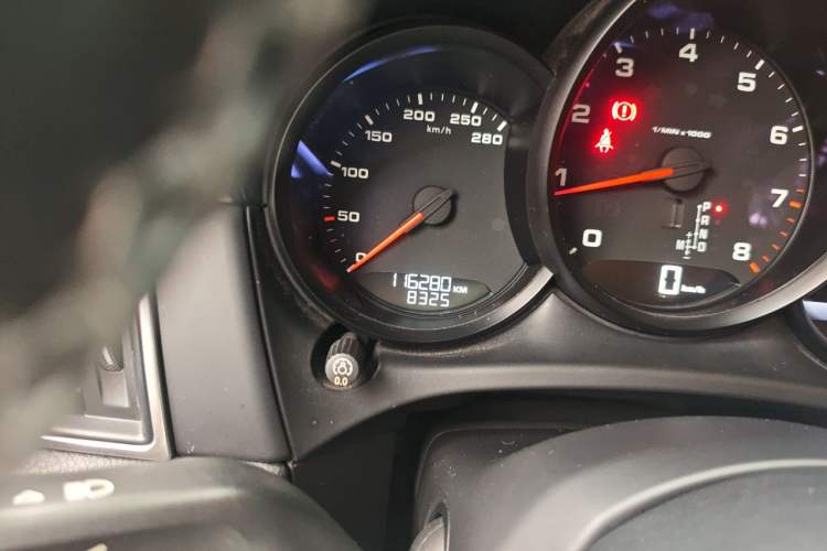 Used Porsche Macan 2017 Macan 2.0T Odometer Close Up