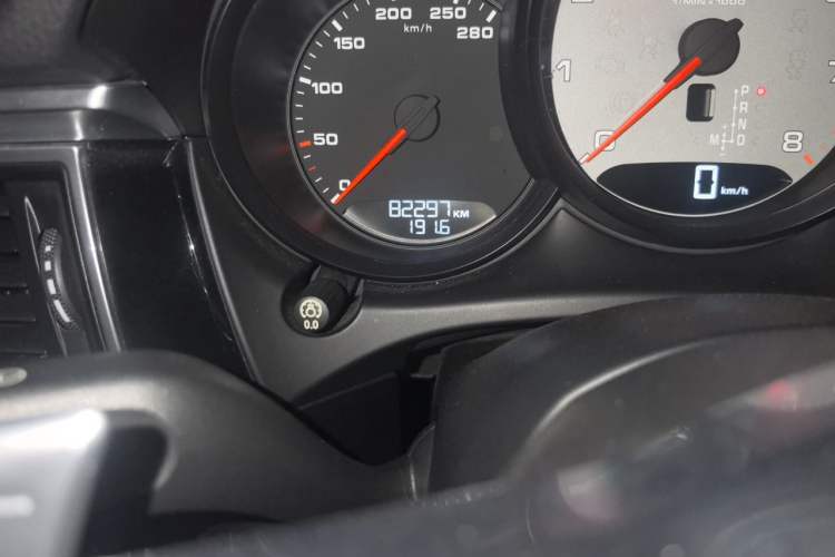 Used Porsche Macan 2017 Macan S 3.0T Odometer Close Up