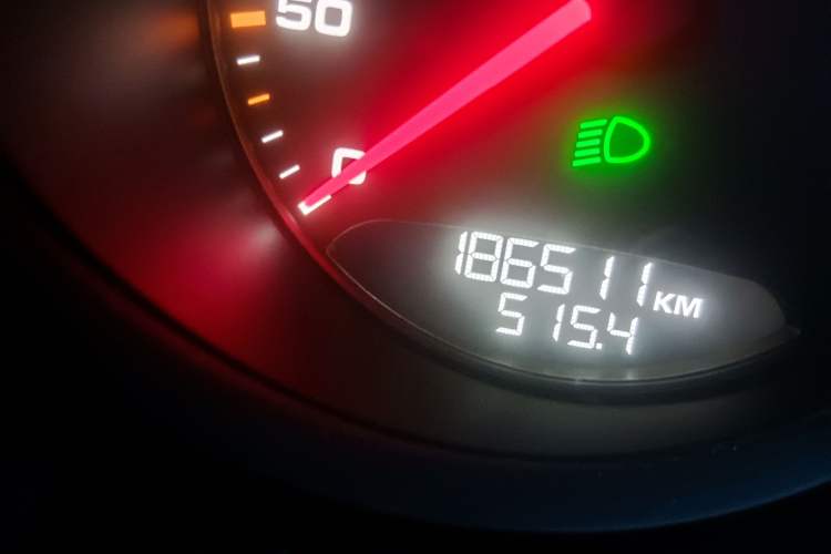 Used Porsche Macan 2017 Macan 2.0T Odometer Close Up