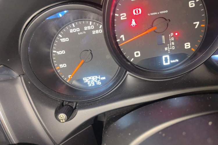 Used Porsche Macan 2017 Macan 2.0T Odometer Close Up
