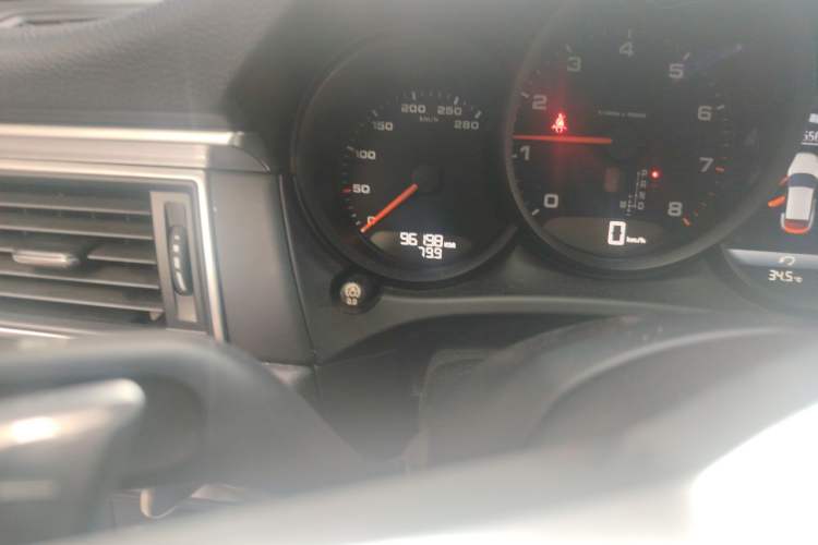 Used Porsche Macan 2017 Macan 2.0T Odometer Close Up