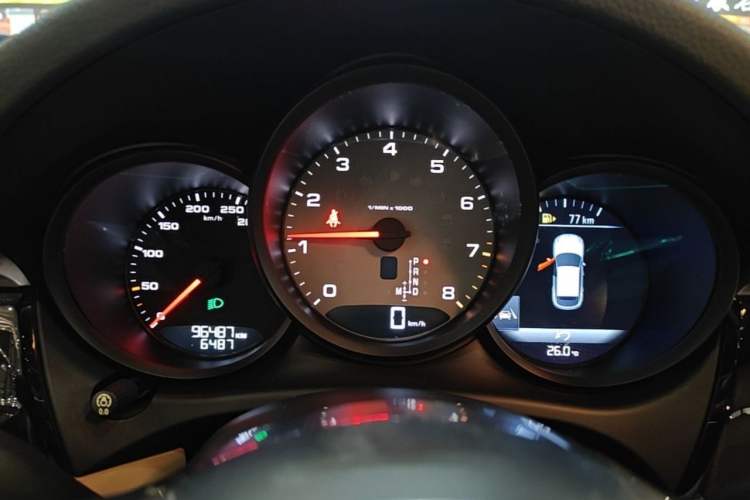 Used Porsche Macan 2017 Macan S 3.0T Odometer Close Up