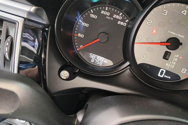 Used Porsche Macan 2017 Macan S 3.0T Odometer Close Up