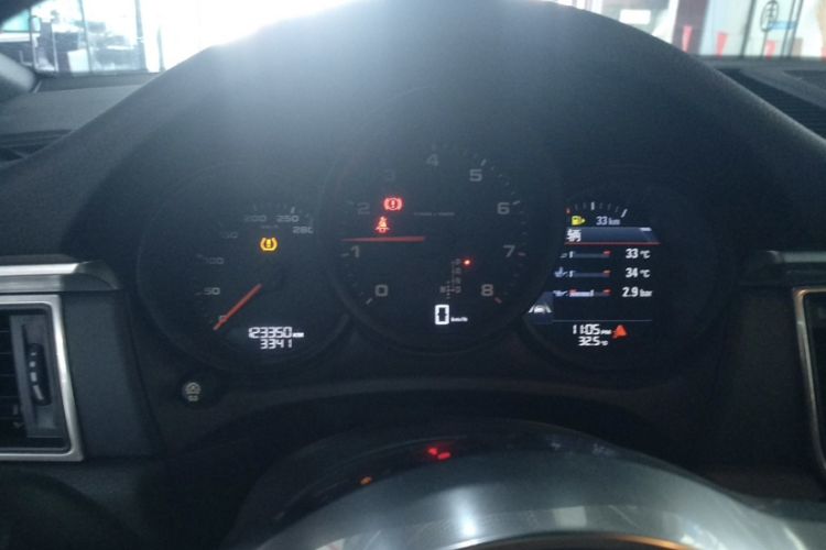 Used Porsche Macan 2017 Macan 2.0T Odometer Close Up