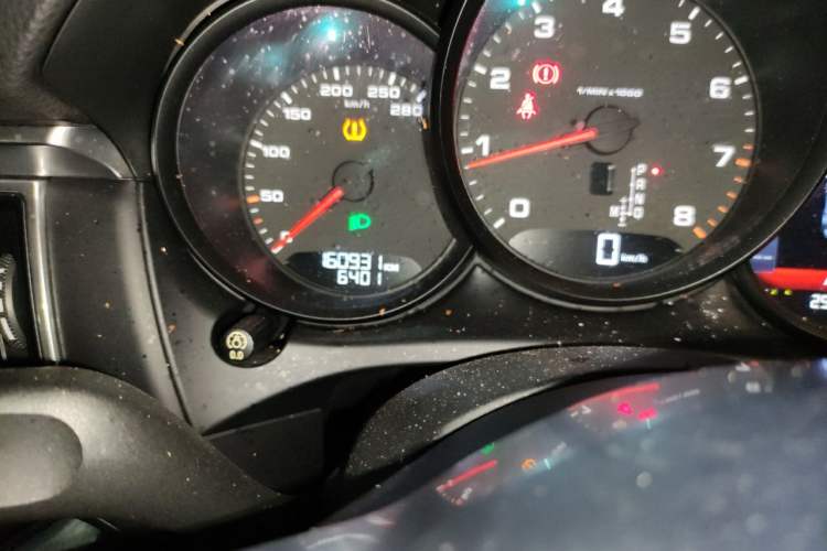 Used Porsche Macan 2017 Macan 2.0T Odometer Close Up