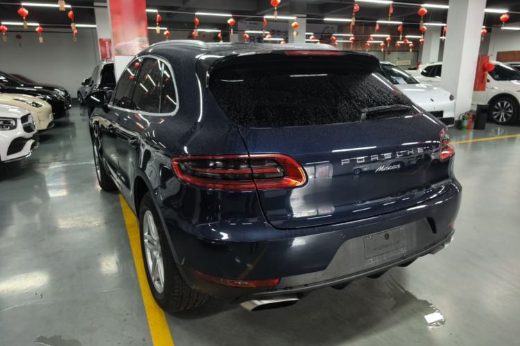 Used Porsche Macan 2017 Macan 2.0T Rear Left 45 Deg