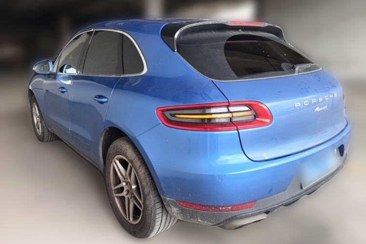 Used Porsche Macan 2017 Macan 2.0T Rear Left 45 Deg
