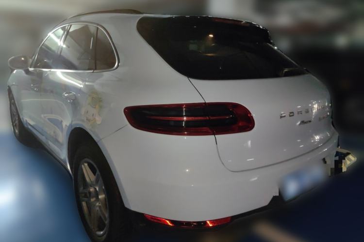 Used Porsche Macan 2017 Macan 2.0T Rear Left 45 Deg