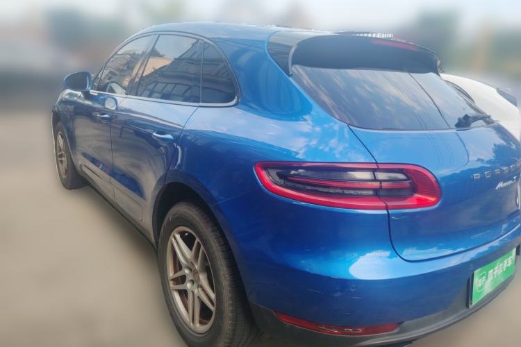 Used Porsche Macan 2017 Macan 2.0T Rear Left 45 Deg