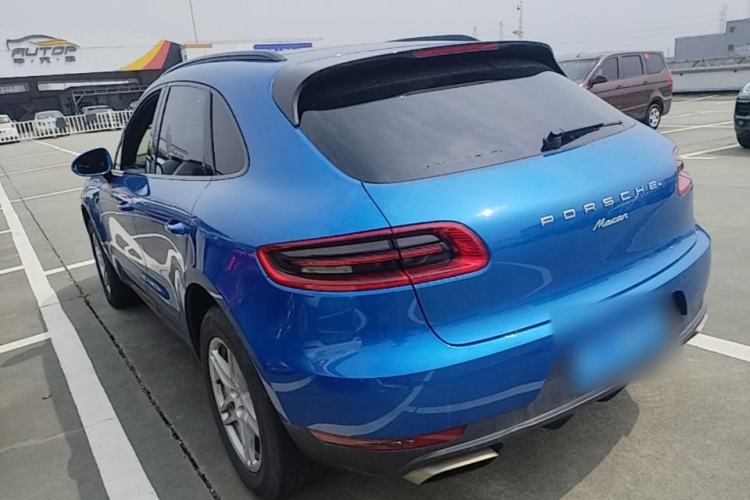 Used Porsche Macan 2017 Macan 2.0T Rear Left 45 Deg