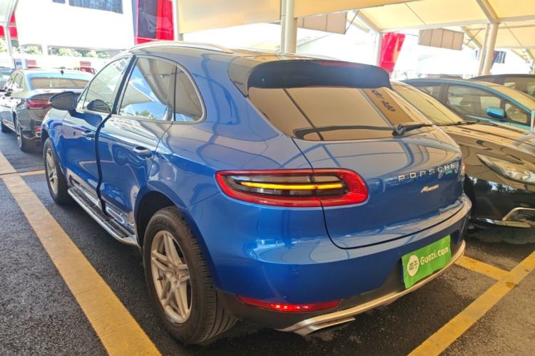 Used Porsche Macan 2017 Macan 2.0T Rear Left 45 Deg