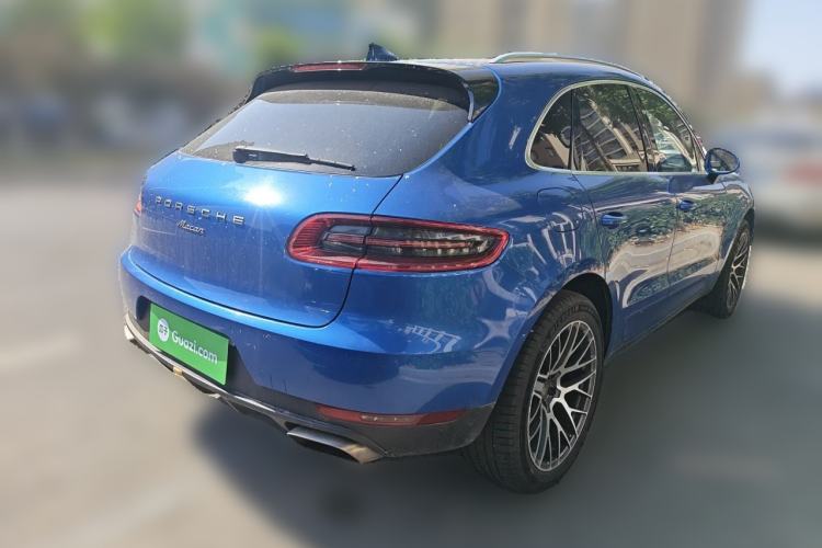 Used Porsche Macan 2017 Macan 2.0T Rear Right 45 Deg