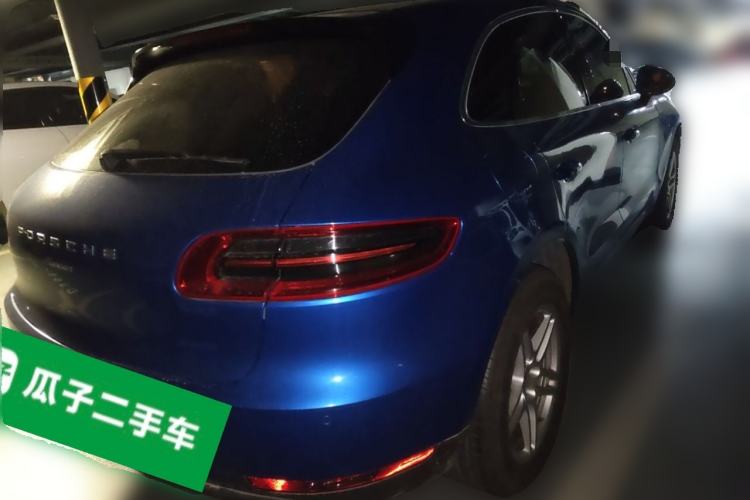 Used Porsche Macan 2017 Macan 2.0T Rear Right 45 Deg