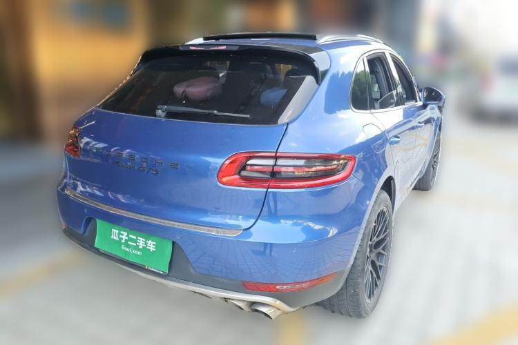 Used Porsche Macan 2017 Macan 2.0T Rear Right 45 Deg