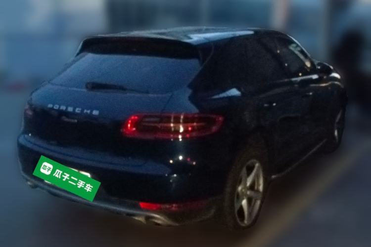 Used Porsche Macan 2017 Macan 2.0T Rear Right 45 Deg