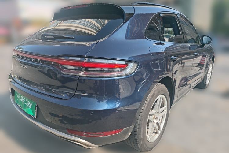 Used Porsche Macan 2017 Macan 2.0T Rear Right 45 Deg